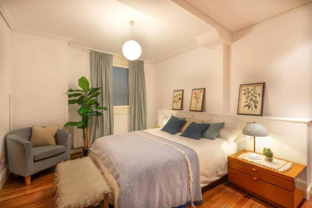 Exclusivo Apartamento En El Casco Viejo Бильбао Экстерьер фото